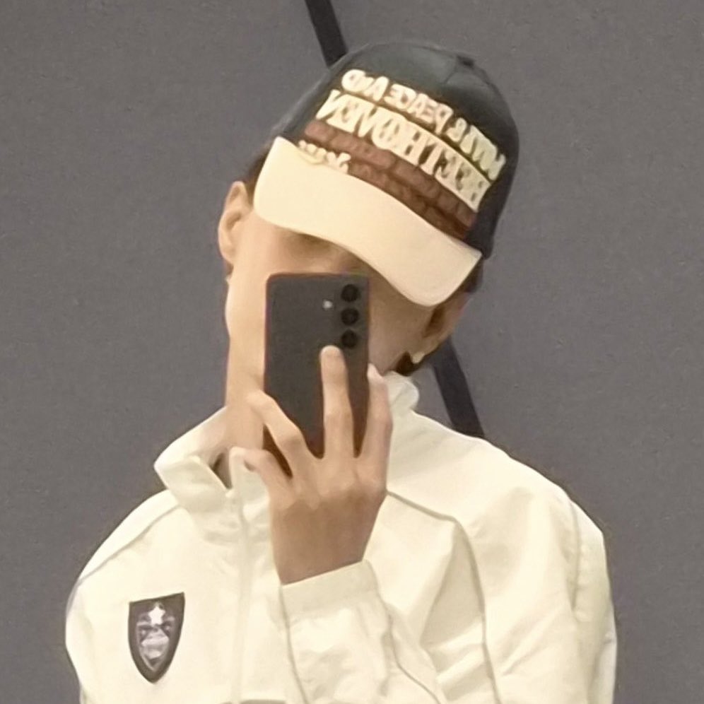 เอชชึ tweet media