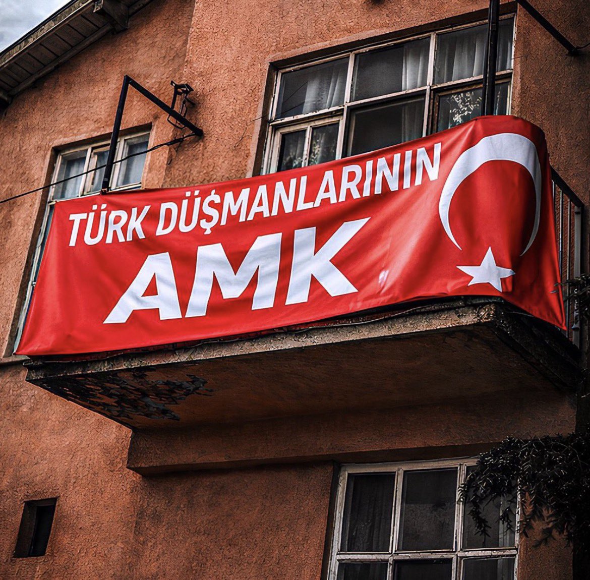 GÖKBÖRÜ (@gokborudiyorki) on Twitter photo 