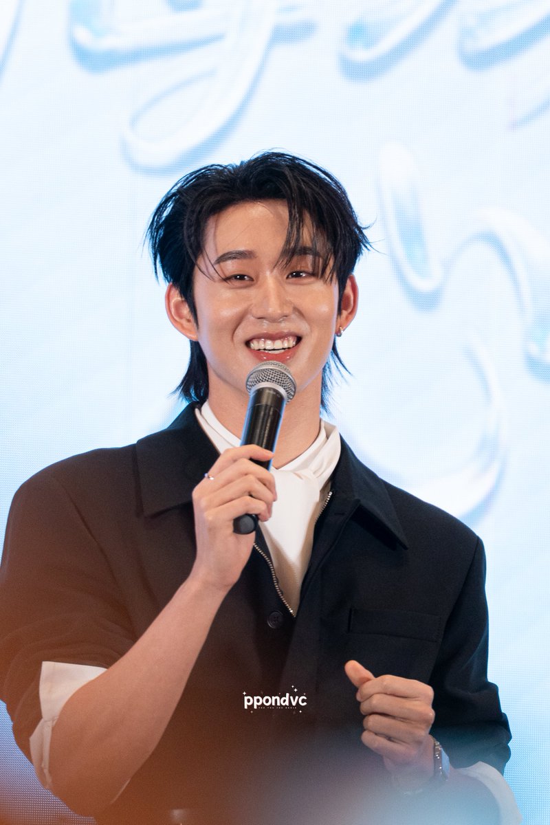 hope u smile all the time my prettiest

MAGIC TIME WITH EST
#EstFSinShanghai #est_rvp