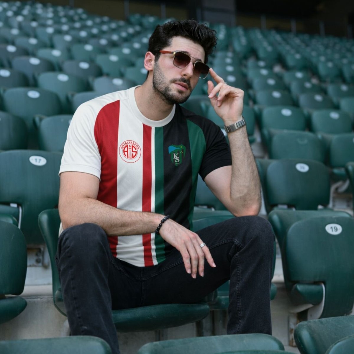 akrepstuff 🦂 tweet media
