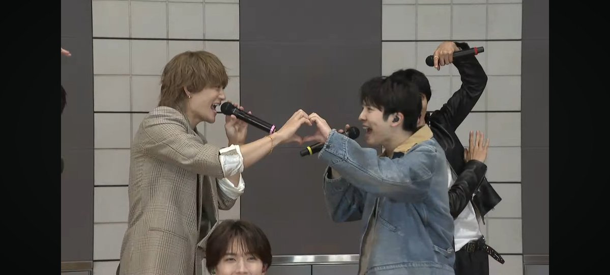 ﾉｱ tweet media