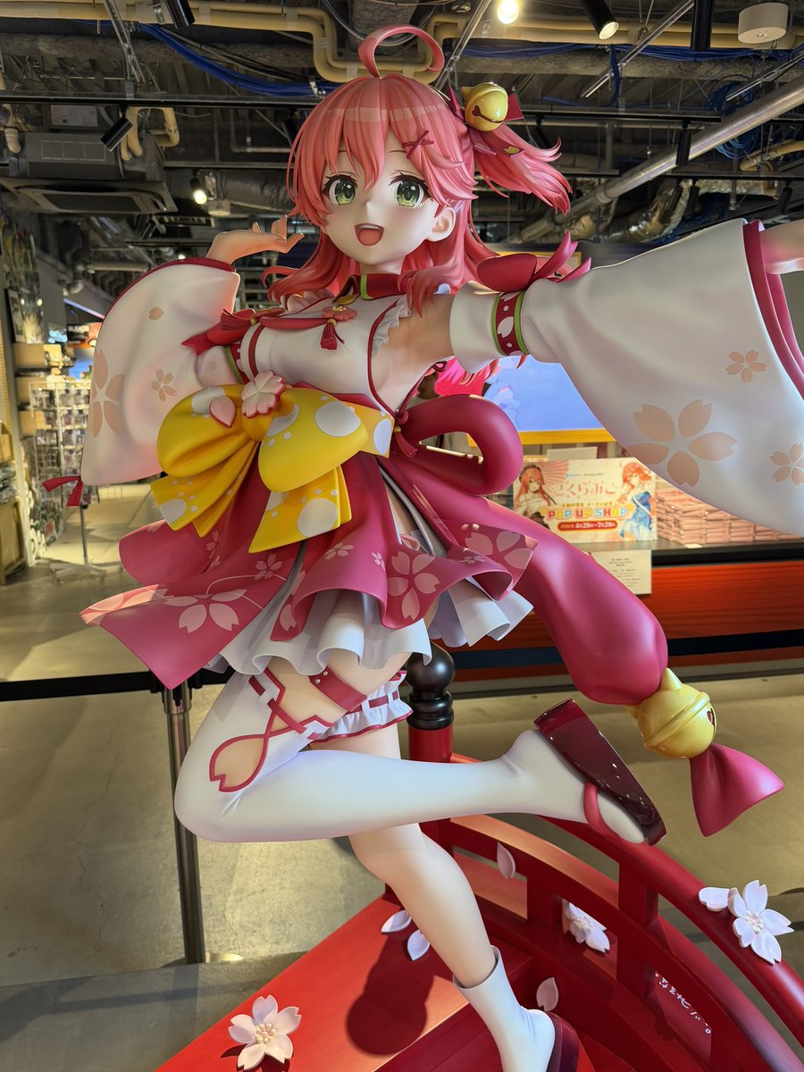 京都高島屋T8の6階 #京都IP書店 のPOPUP、Vtuber #さくらみこ ちゃん