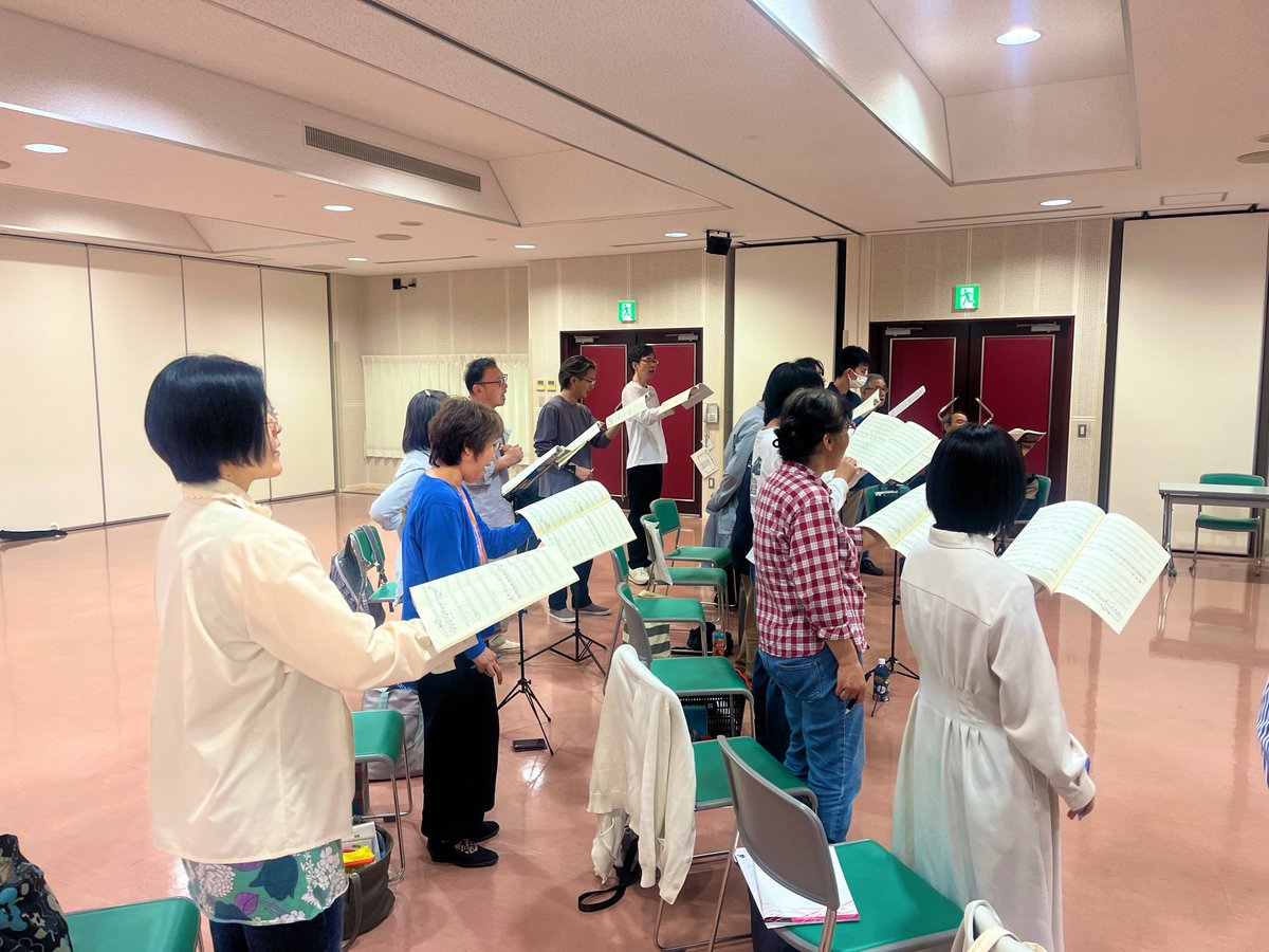 chorus_youtry's tweet photo. 【次の本番に向けて練習中✨】

昨日は新津地域交流センターで練習でした！
8月の新潟県大会に向けて、課題曲・自由曲の練習に励んでいます💪

直近のステージは新潟県合唱祭です！

これらのステージに向けて、まだまだ団員募集中！🗣️🎶

見学希望の方は、お気軽にご連絡ください✉️ https://t.co/gttewOaoMb