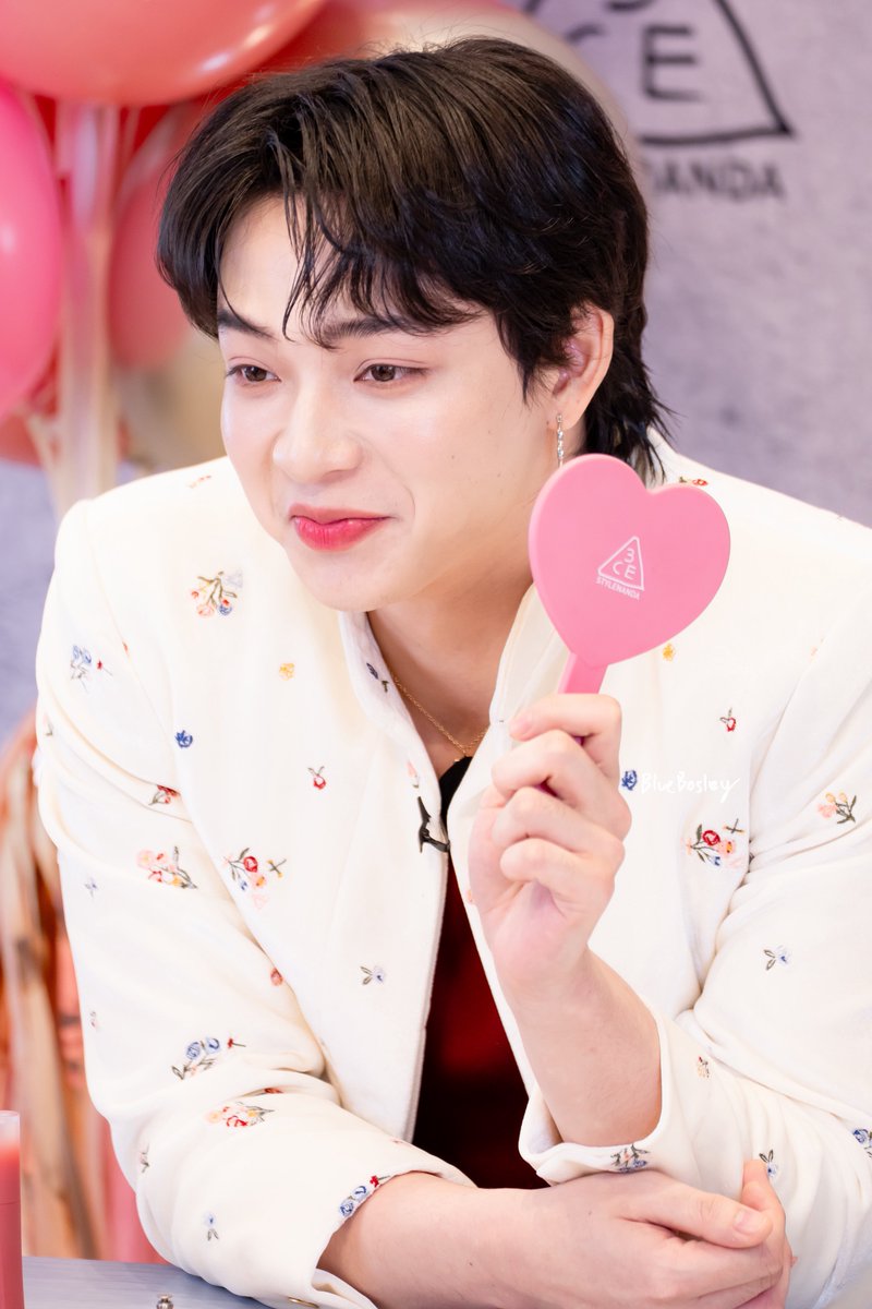 💙💛 𝗯𝗹𝘂𝗲𝗯𝗼𝘀𝗹𝗲𝘆 💛💙 tweet media