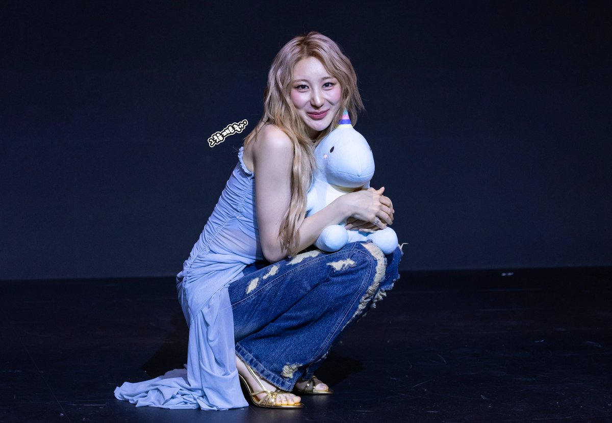 그웃음째욘좋아 tweet media