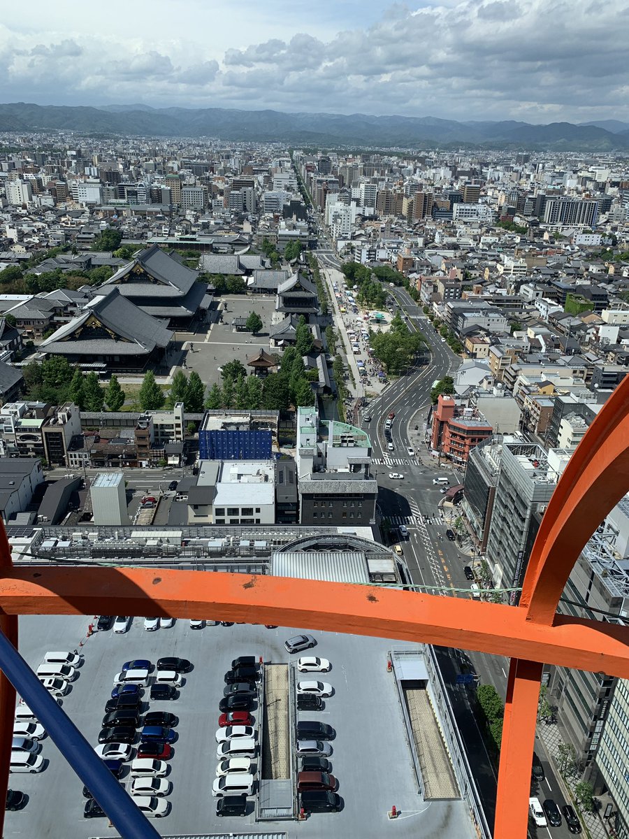 flyrodderdon's tweet photo. 二億年ぶりのニデックタワー

上からだと方向感覚バグるね https://t.co/9GUue70Bm3