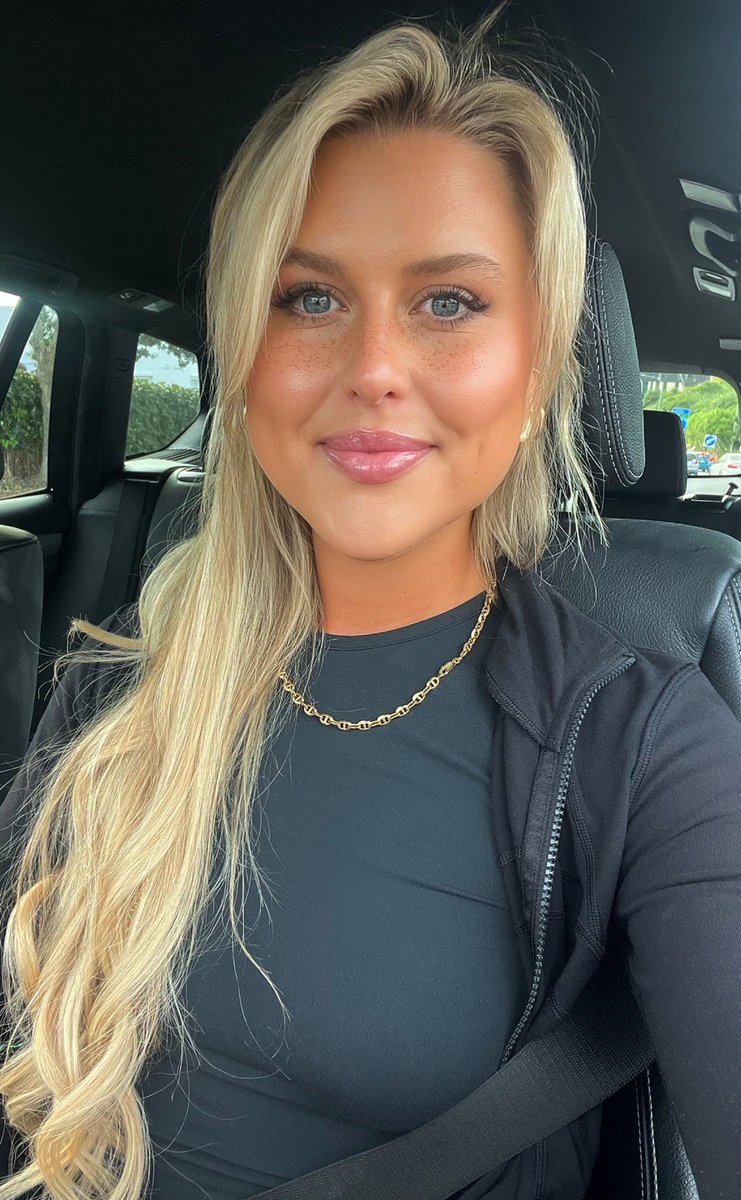 Sarah ❤️ tweet media