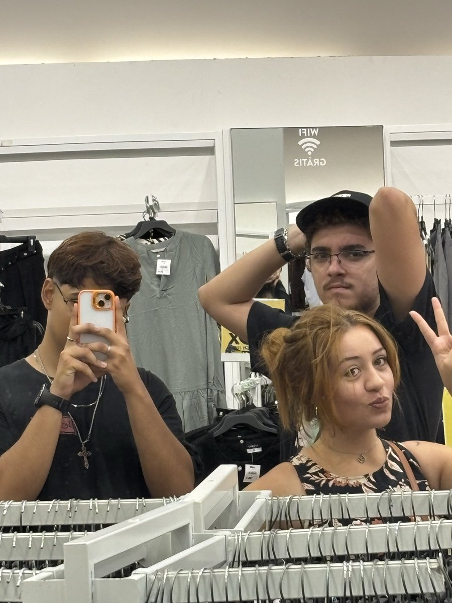 ryanbabydoll's tweet photo. com os maiorais https://t.co/P7UA2mMLk6