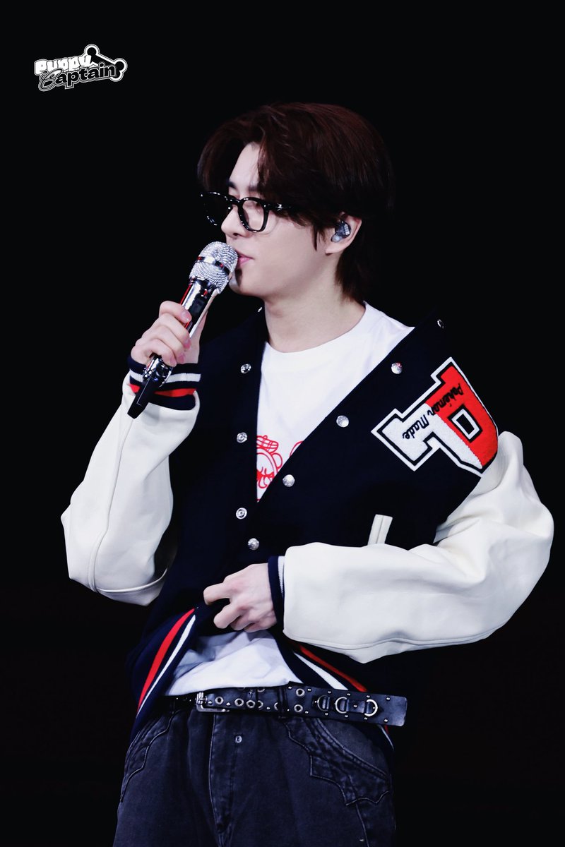 Kendallsim1115's tweet photo. 260503 Showcase
#ジェイク #심재윤 #ENHYPEN #ENHYPEN_JAKE #SIMJAEYUN #제이크 #SIMJAKE https://t.co/qy5gw5JUZa