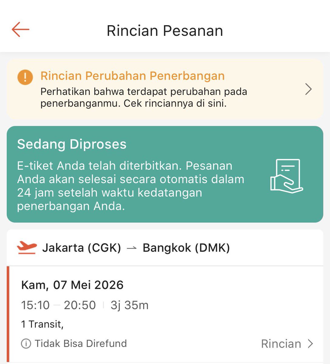 dekarusuh's tweet photo. flight AirAsia lagi pada banyak yang reschedule nih, kalo kena reschedule sama maskapai kita bisa minta ganti loh atau full refund, dan gratis gantinya loh.
nih gue kasih tutor buat reschedule penerbangan AirAsia.

from this                                   to this https://t.co/vYALVjjbQh