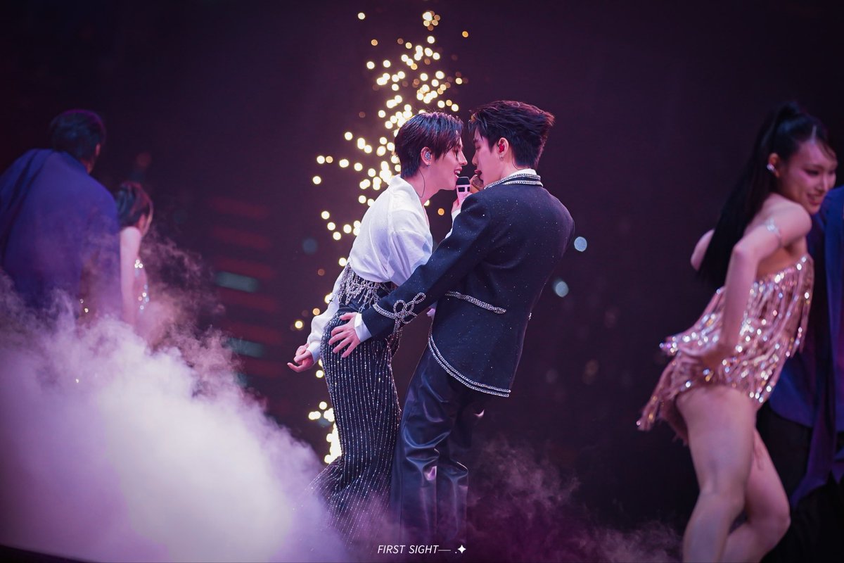𝘍𝘐𝘙𝘚𝘛 𝘚𝘐𝘎𝘏𝘛── .✦ tweet media