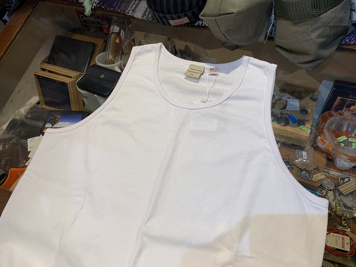 outsidekawasaki's tweet image. Goodwear
BIG Tank Top

新品アイテム

Size S,M,L
Price ¥3850 Taxin

#アウトサイド川崎 #川崎 #古着 #川崎古着 #神奈川古着 #川崎古着マップ #川崎アメカジ #goodwear #グッドウェア #タンクトップ  #ランニング #アンダーウェア #アメカジ #アメカジコーデ