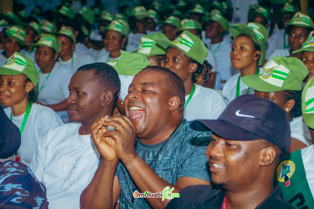 osunofficial's tweet photo. Debunk Grills lit up the NYSC Ede Camp with a hip-hop party & thrilling food contests 🎉🍝
Platoon 3 won the stir-fry pasta challenge, while Platoon 5 clinched the amala eating crown as “Amala Ambassador”!
Fun, food & fierce competition at its best!
#NYSC #EdeCamp #CampLife #FoodChallenge #HipHopVibes #CorpsMembers #OsunNYSC
https://t.co/55MpRiqRMK