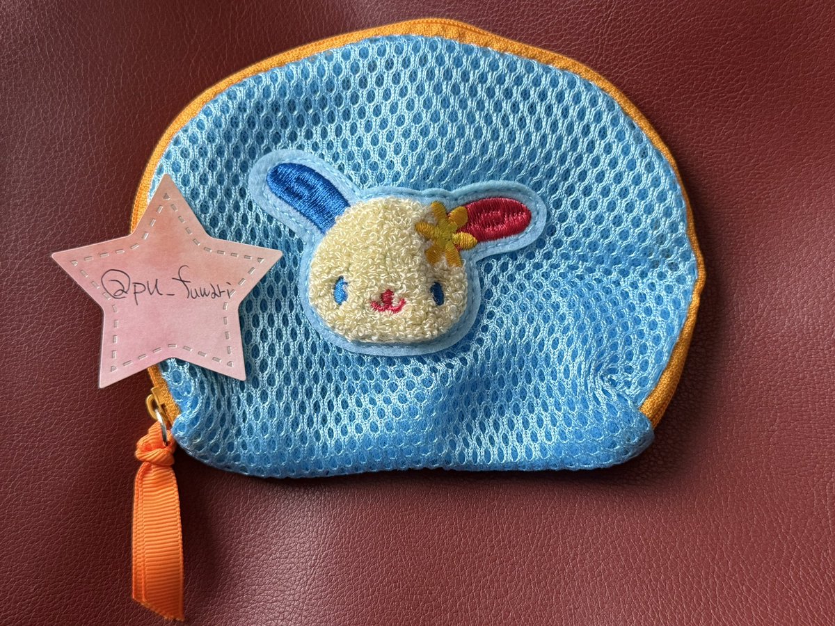 pu_fuwari's tweet photo. 【交換】サンリオキャラクターズ さがら刺繍 メッシュポーチ

譲：ウサハナ
求：マロンクリーム

郵送希望です📮
写真のため袋から出しましたが、保管は折り畳んで袋に入れております。
お心当たりございます方がいらっしゃいましたら、お気軽にお声掛けください。 https://t.co/w7DqC6jLzk