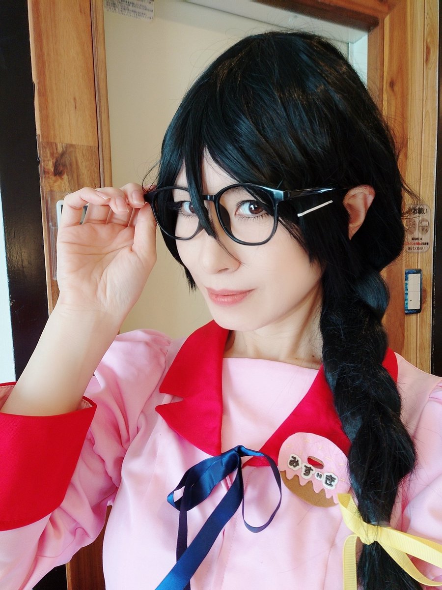 156hanamizuki's tweet photo. ババ抜き負けました😂

#物語シリーズオフ会〜怪異と戯れの集い〜 https://t.co/IbyNrblLE4