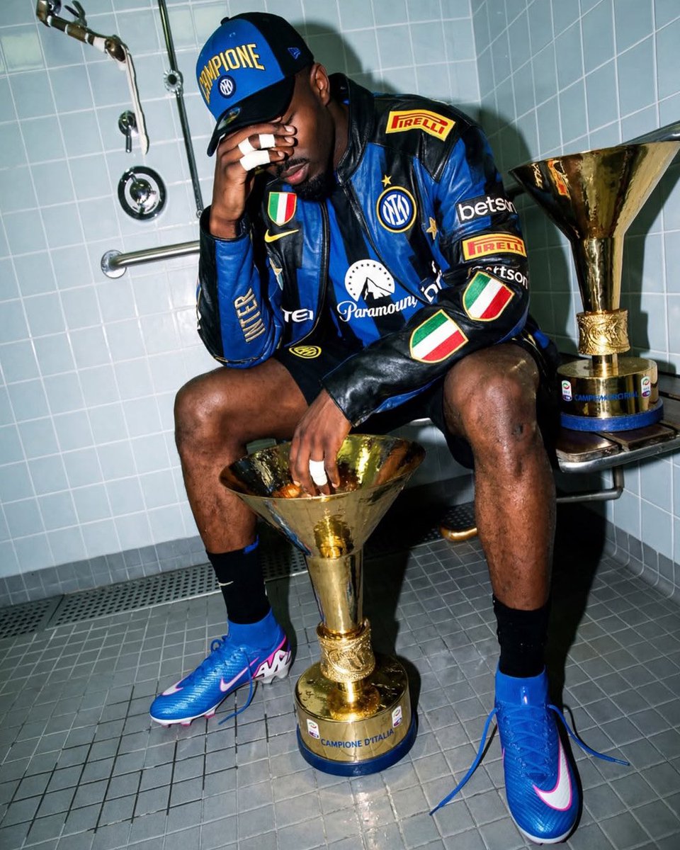 23ENT_'s tweet photo. INTER CROWNED SERIE A CHAMPIONS,
MARCUS THURAM PAYS TRIBUTE TO KOBE https://t.co/PVolQvOsUX