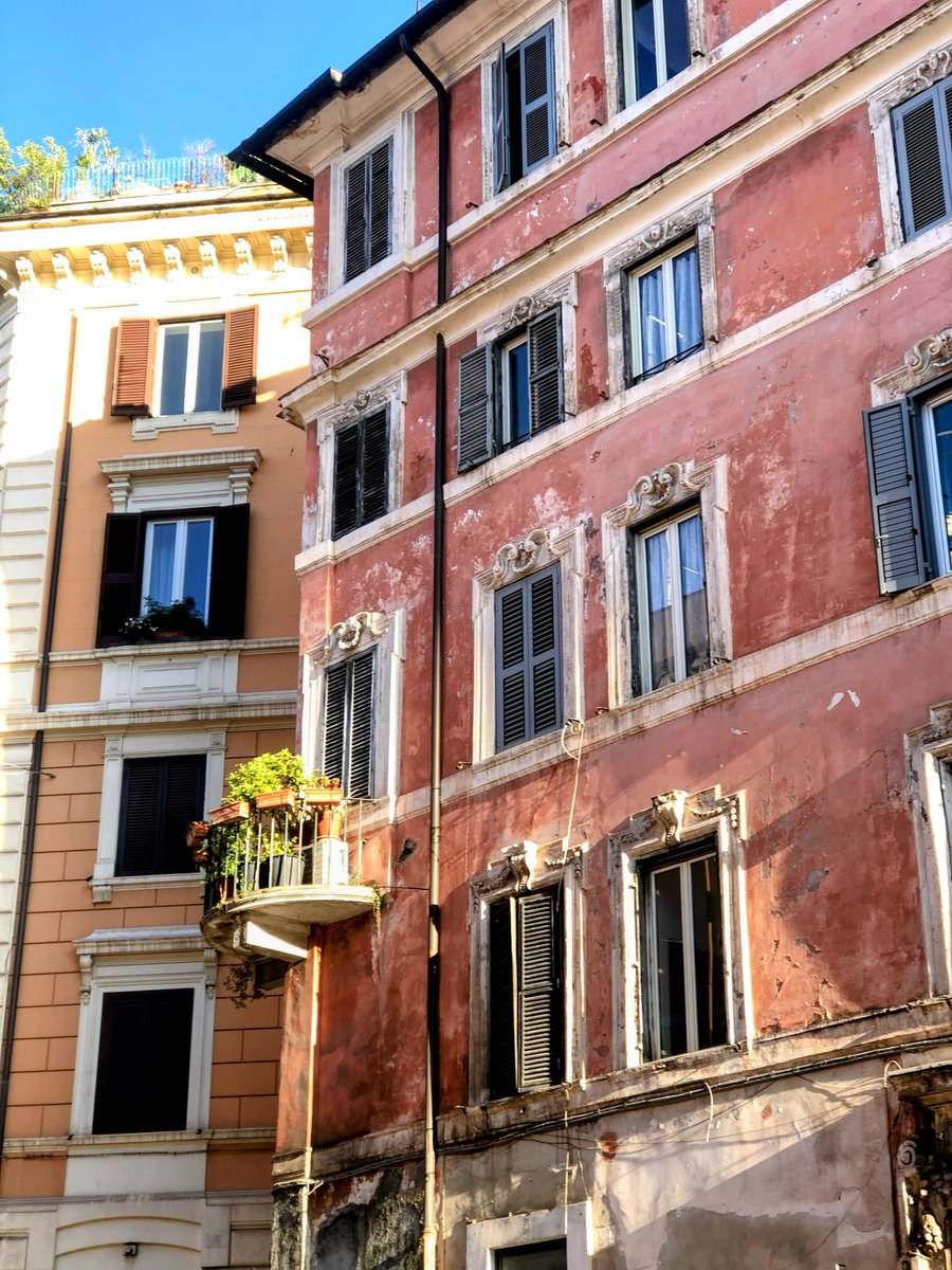 MinervaArmata's tweet image. Angoli di #Roma al mattino
Via Panisperna