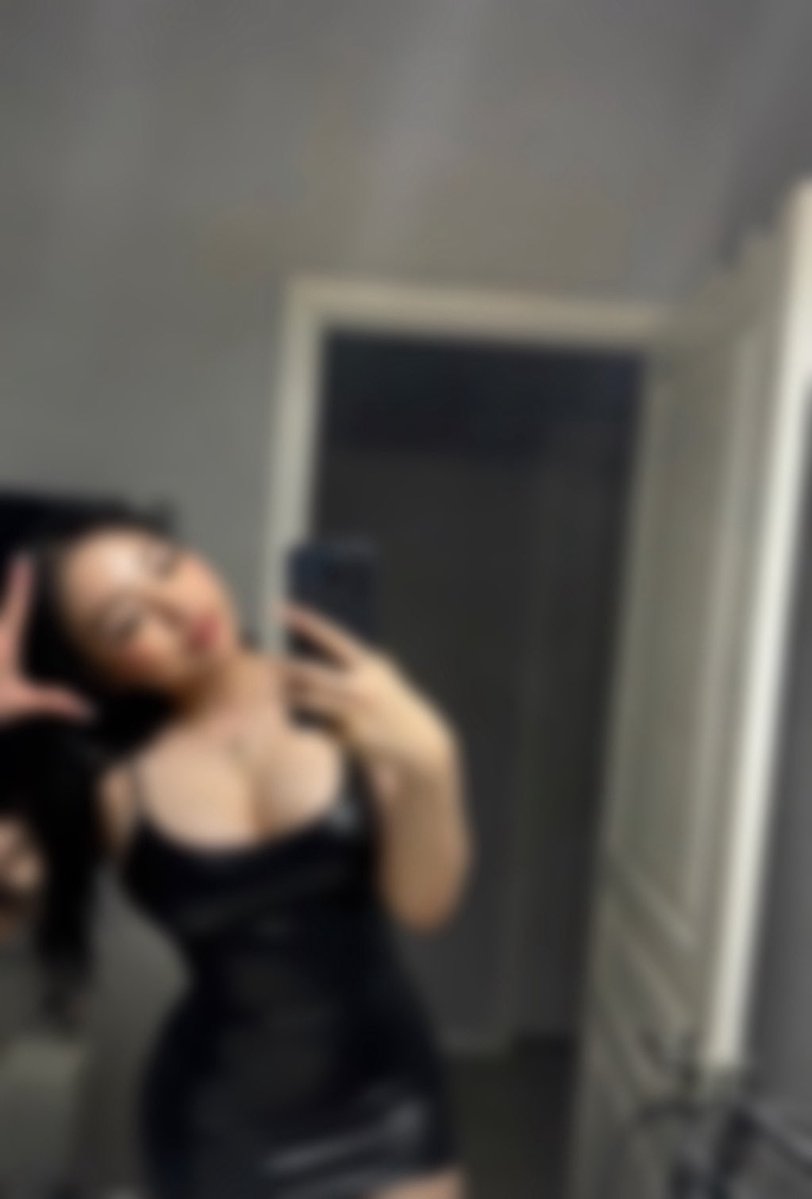 GoddessKrystallꨄfindom tweet media