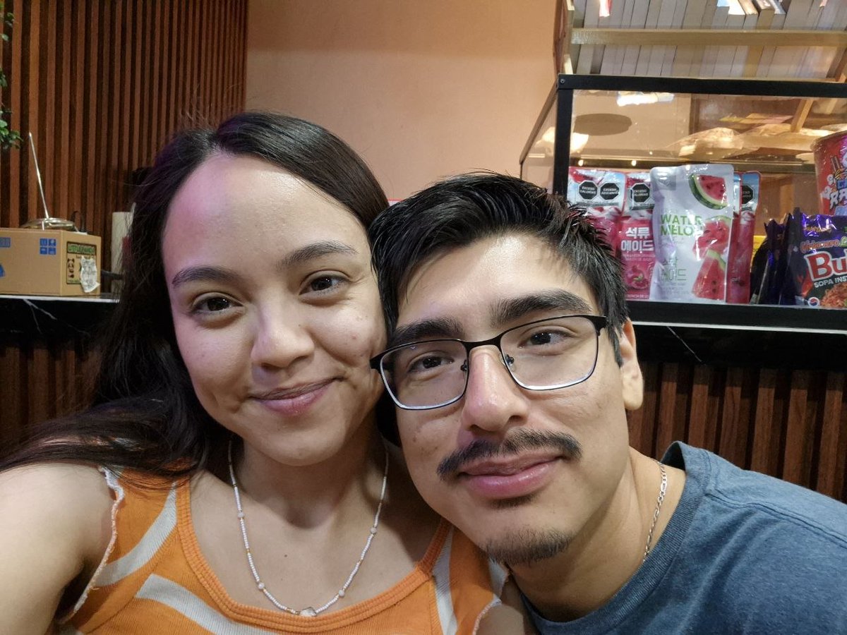 AbigailCepedaJ's tweet image. En algún lugar del mundo, juntos como siempre 😊✈️

#UnDiaMas #Pareja #Amor