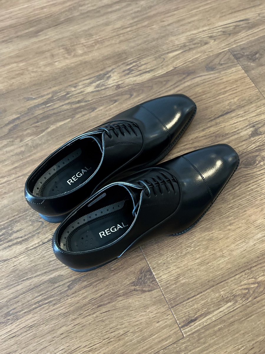 pun_naph's tweet photo. New leather shoes #Regal 👞 https://t.co/S9OQoVw2Eo
