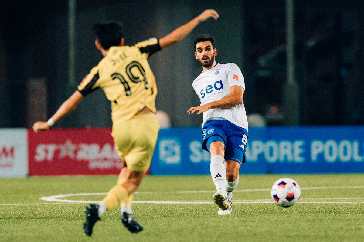 lioncitysailors's tweet image. Check out the best action shots from last night as the Sailors held off their closest title rivals to seal back-to-back #SPL crowns for the first time in club history, and a third league title in six seasons since our 2020 inception.

#allhandsondeck  #lioncitysailors