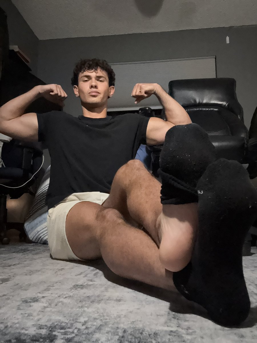 Mogged bitch