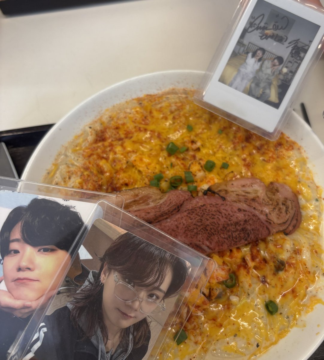 여정 tweet media