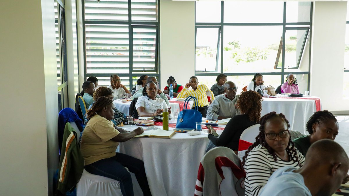 Amref International University (AMIU) tweet media