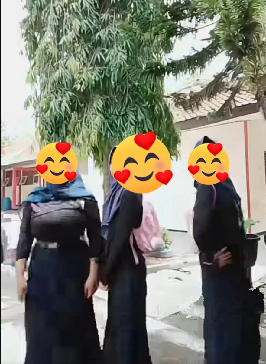wulan_10 tweet media