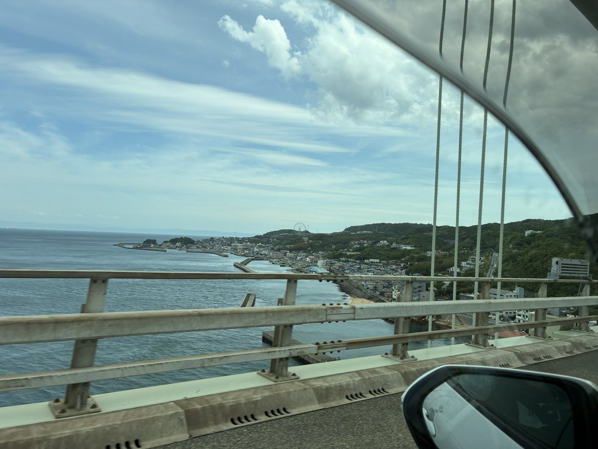 erectionstar2nd's tweet photo. 今日は島根→姫路だけど思いのほか時間が余ったから淡路島SAへきたんご
ほんといい所よなぁ
淡路島もゆっくり観光したいずらねぇ https://t.co/6JxlZV0K6q
