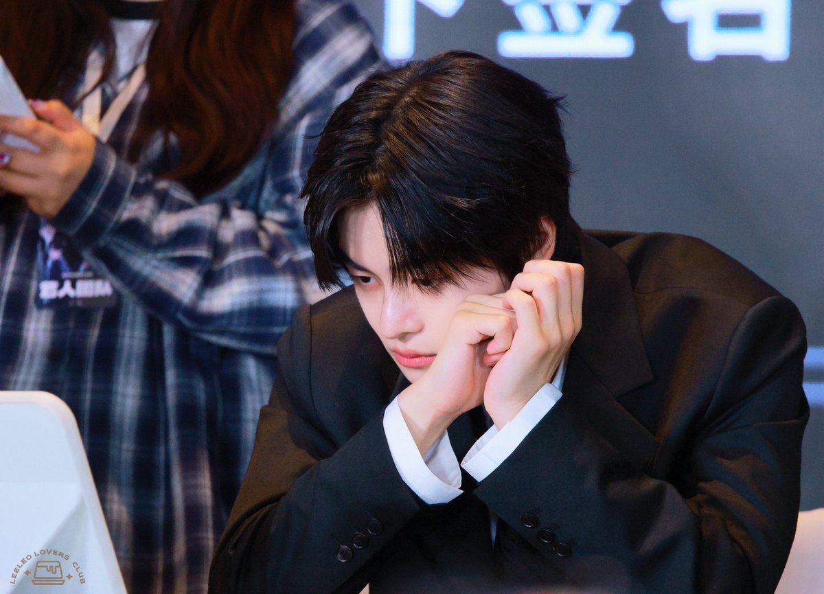 이푸딩 tweet media