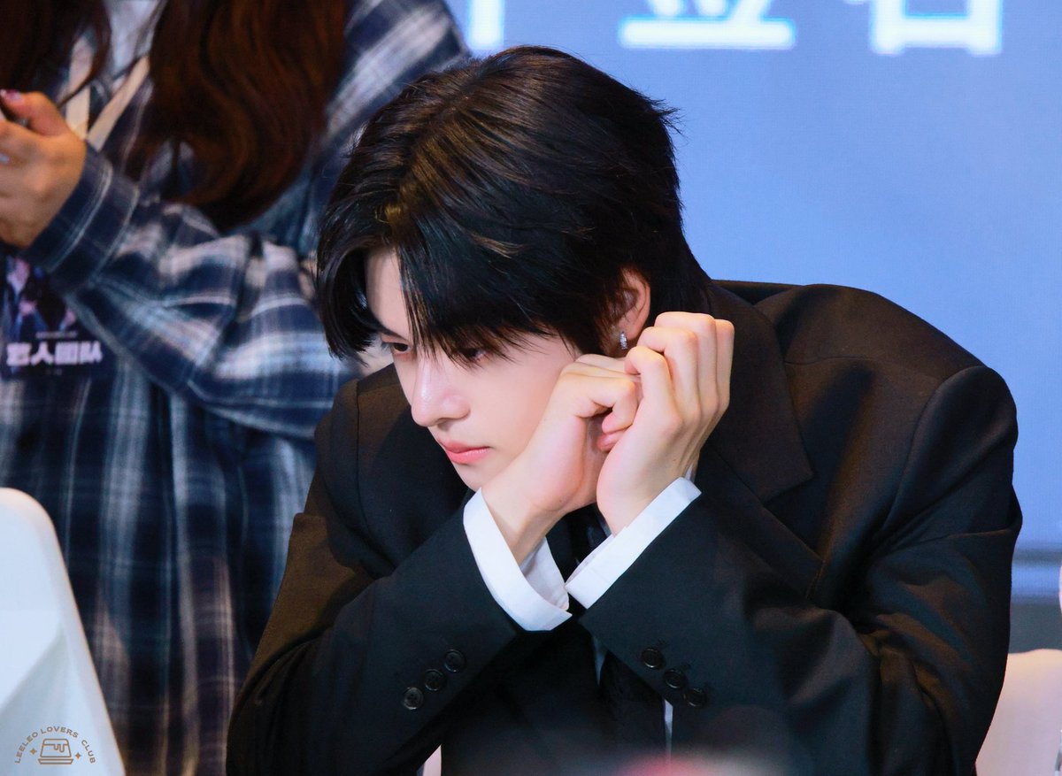 이푸딩 tweet media