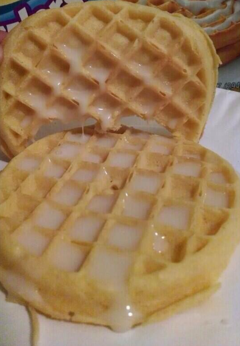 waffel tweet media