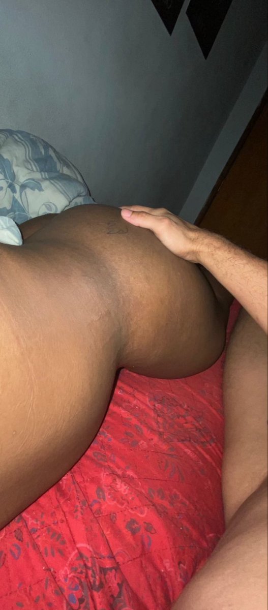 Gulosasfd's tweet photo. 4:50 da manha eu assim na mão dele 🔥🤪 https://t.co/Y6jY2VmH28