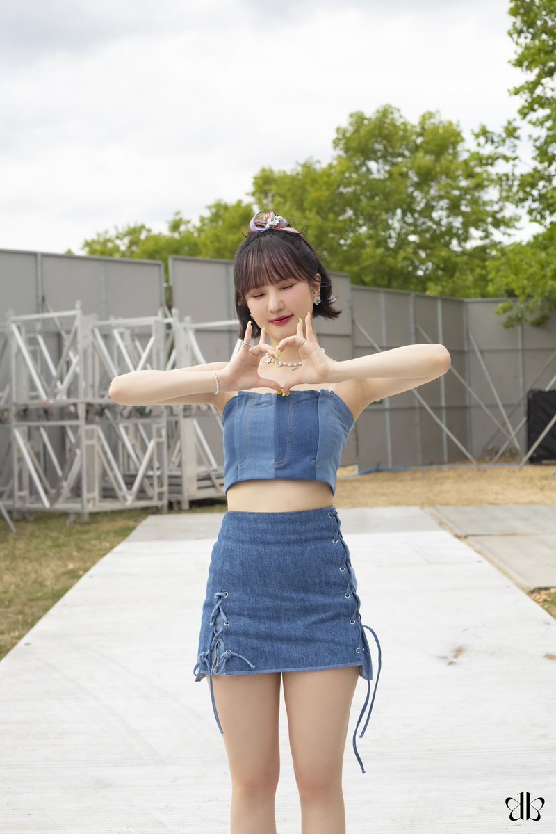 ฅ^•ﻌ•^ฅ | 𝕷𝖆 𝕷𝖆 𝕷𝖔𝖛𝖊 𝕸𝖊 | tweet media