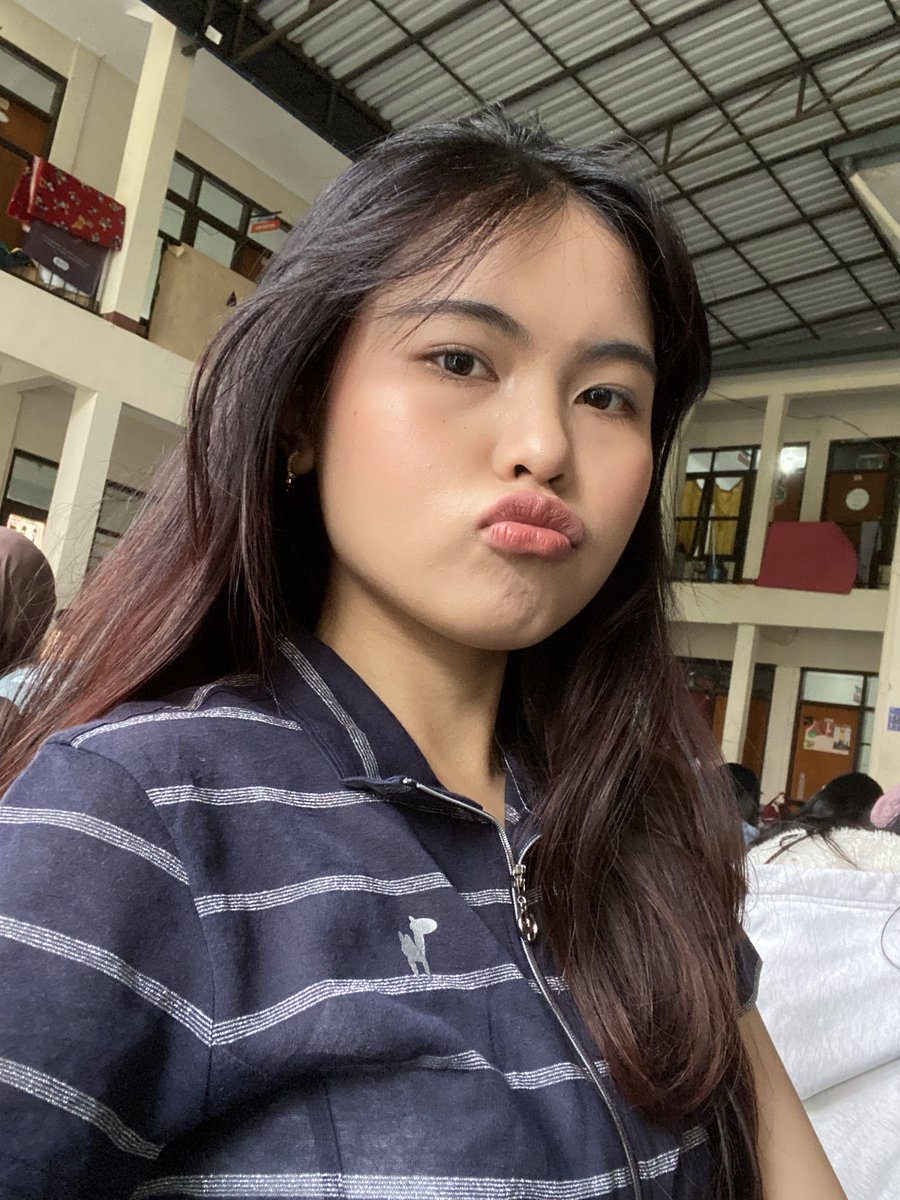 bea’ gf tweet media