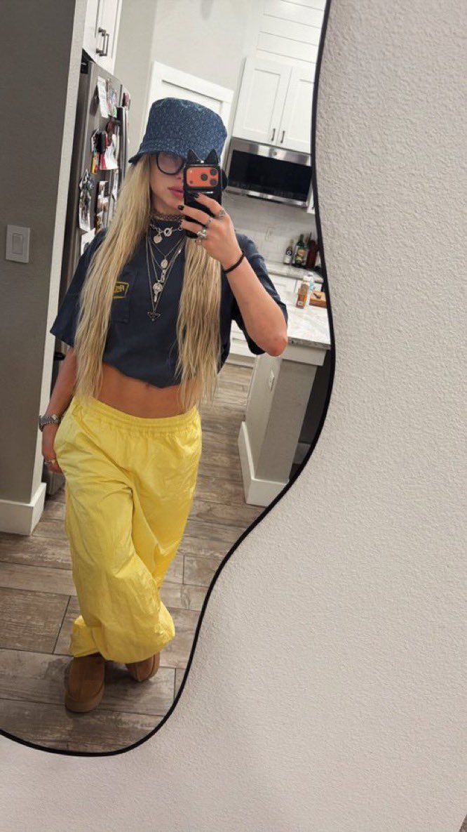 liv Morgan tweet media