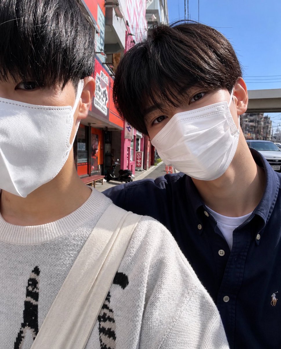 りく tweet media