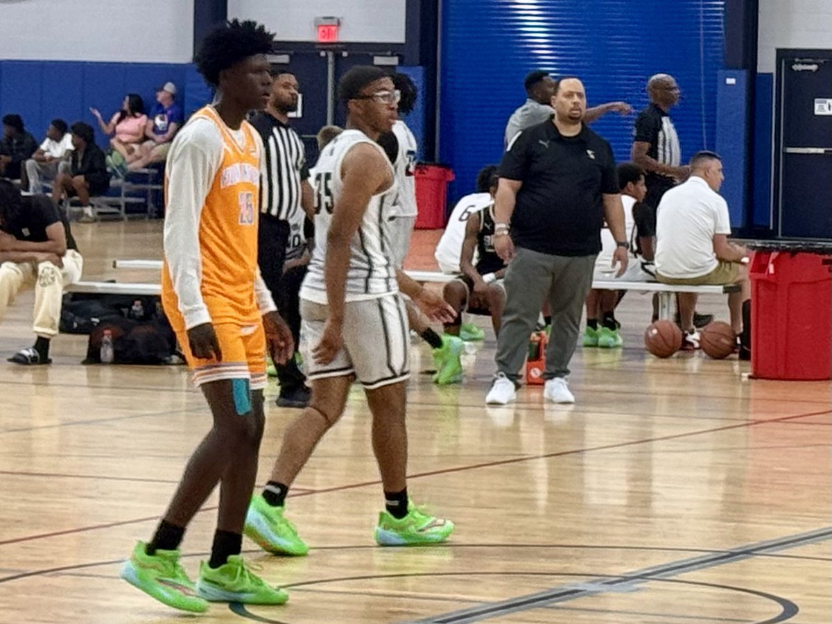 AlanoChapp8's tweet image. Started a lil slow, but came back after halftime for the W. I had 20 points this game. #reboundspecialist @stepintoourlane @pumapro #pumapro16 #tampabay #basketball #03May