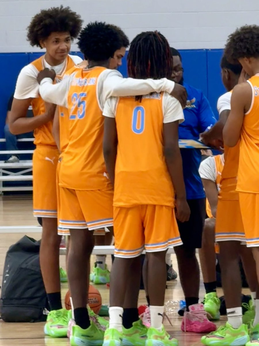 AlanoChapp8's tweet image. Started a lil slow, but came back after halftime for the W. I had 20 points this game. #reboundspecialist @stepintoourlane @pumapro #pumapro16 #tampabay #basketball #03May