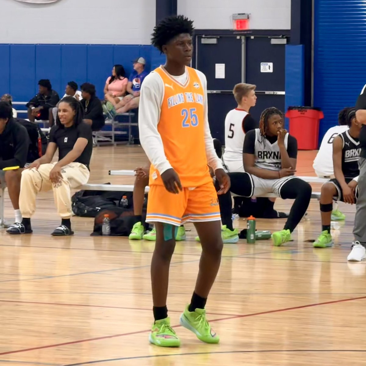 AlanoChapp8's tweet image. Started a lil slow, but came back after halftime for the W. I had 20 points this game. #reboundspecialist @stepintoourlane @pumapro #pumapro16 #tampabay #basketball #03May