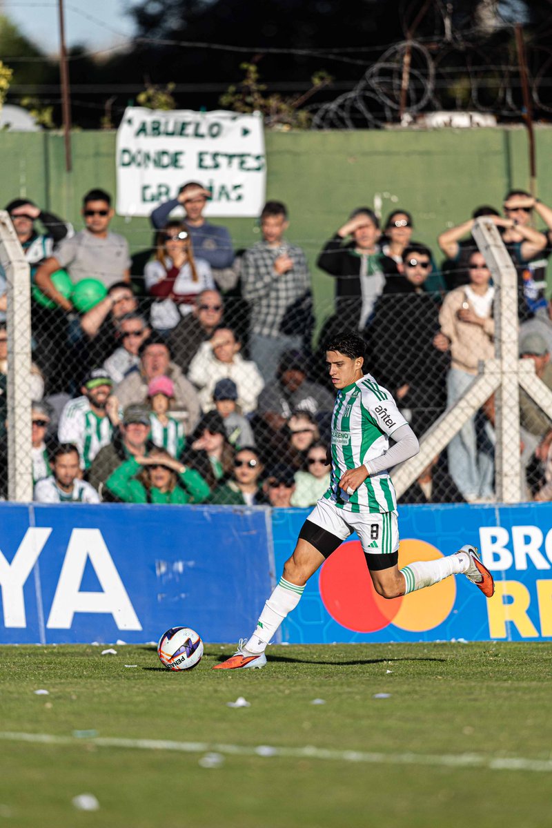 RacingClubUru's tweet photo. 🥹 Donde quiera que estés, Abuelo 

GRACIAS 💚 https://t.co/Cs2O1B2hAx