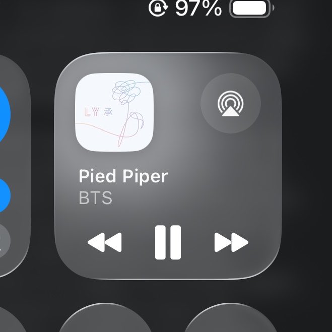 céline is seeing bts! ਏਓ 🪭 tweet media
