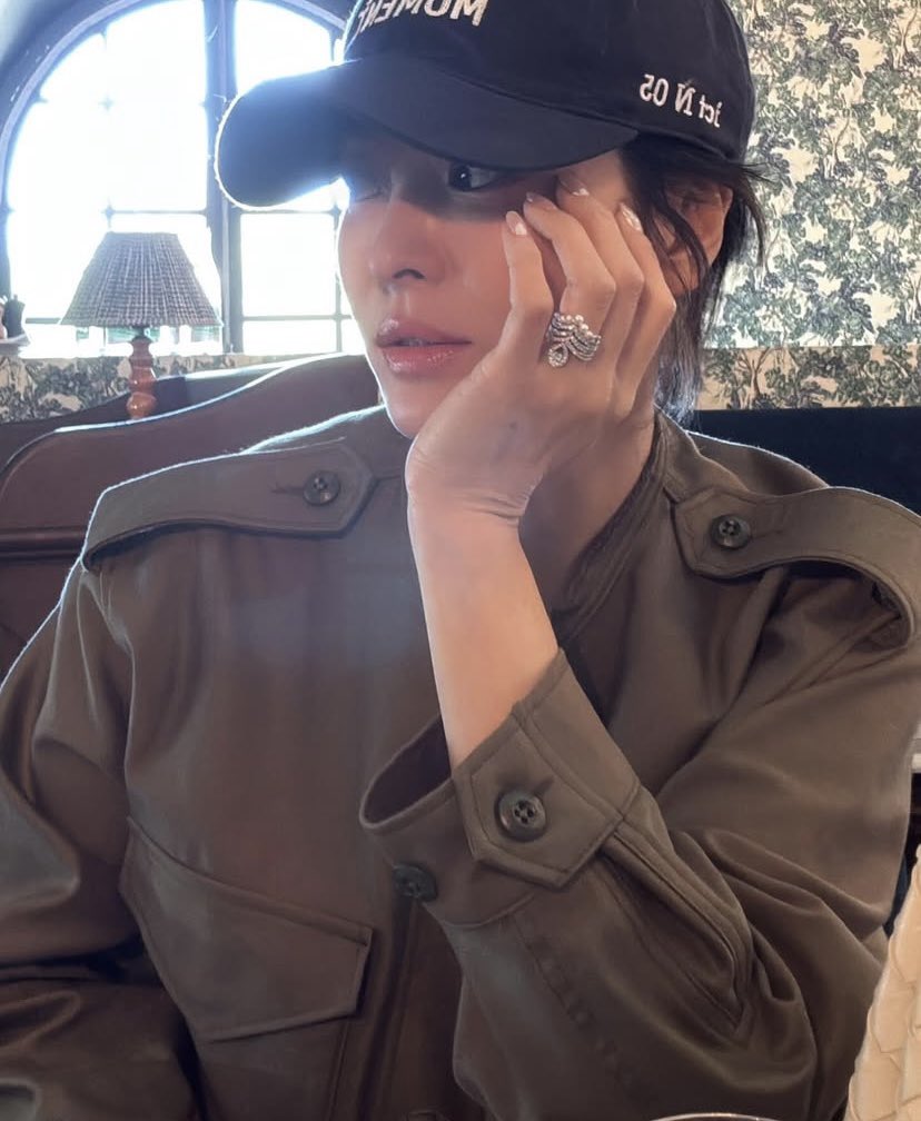Jennifer tweet media