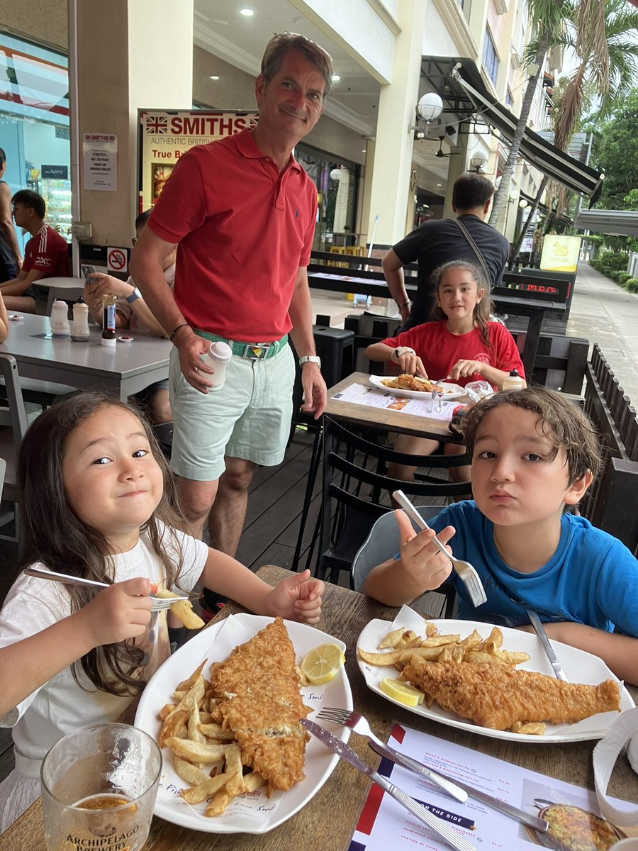 BBCMarikoOi's tweet photo. #abouttheweekend #mydietstartstoday 

🍽️ディナーパーティー＆閉店直前のフィッシュ＆チップス＝どう考えても食べすぎた週末😅

ダーイエットは今日から🎶 https://t.co/fIyOmvtGK6
