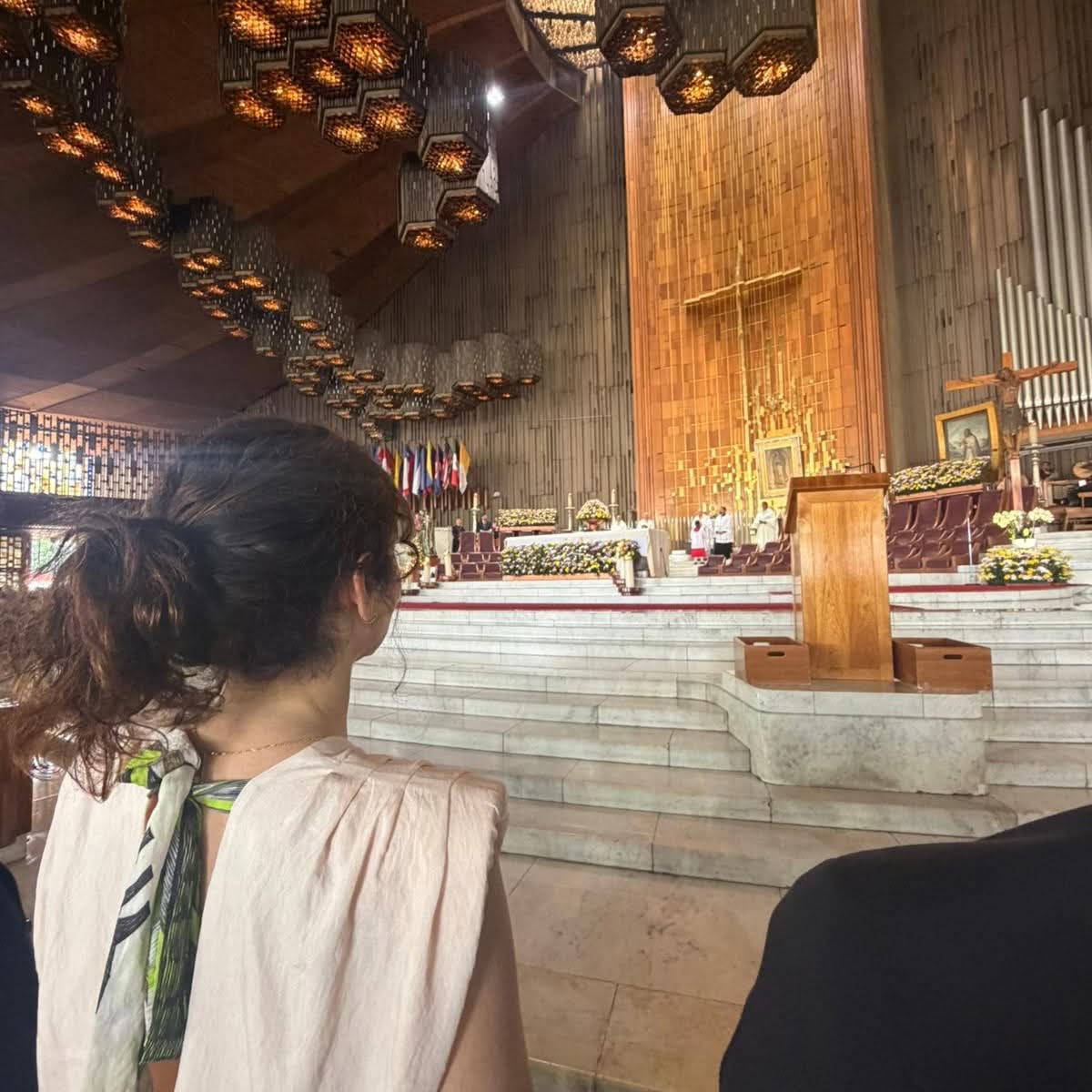 mexicotimes's tweet image. #Now 
#Spain, Community of #Madrid President @IdiazAyuso @ppopular, kicked off 10-day tour of #Mexico at @INBGuadalupe #MexicoCity despite her serious differences with President @Claudiashein who's going through difficult political moment. She went to mass shortly after landing.