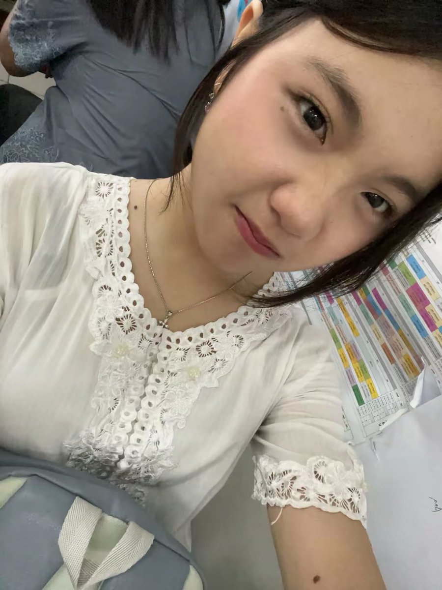 upgirlsody's tweet image. #mOnDaY 🤍