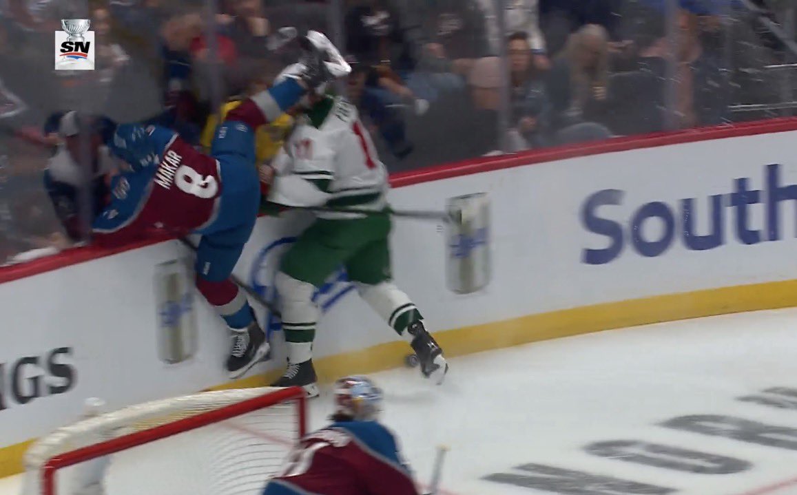 LeafsPapi_'s tweet photo. Turn on the Avs game and this is the first thing I see?? https://t.co/SQs4rlAUYC