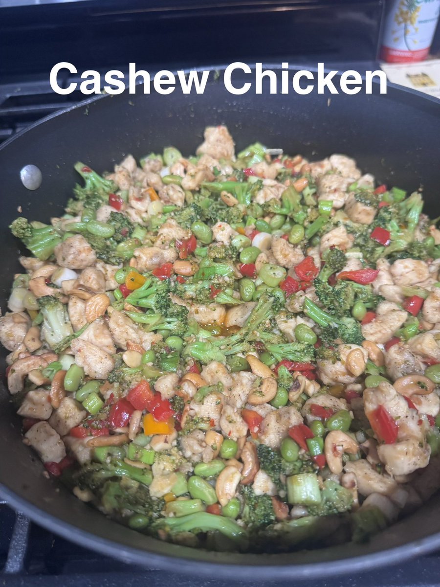 CoheeKaterina's tweet image. I looovved this cashew chicken! Definitely will be making this again. Link to recipe on my website. Enjoy! #kittyskreationsboutique #homemade #dinner #recipe #cashewchicken