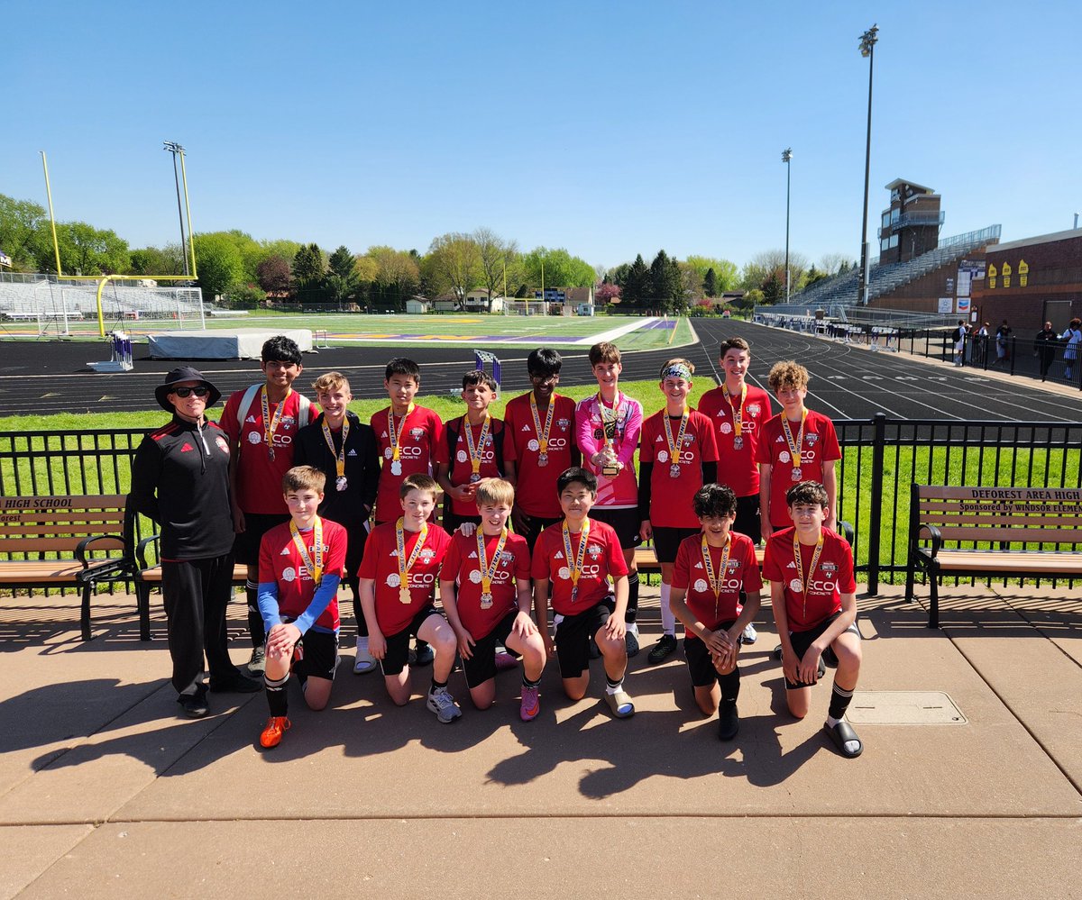 OlHossVike's tweet photo. Good weekend for #MiddletonUnitedFC as they come home in 2nd place in the DeForest tournament. I am so proud of what a great goalkeeper my boy is becoming! #HavingABall ⚽️#LikeAHossJr https://t.co/SkK61pGxbU